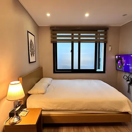 Goldenbay Residence & Pension